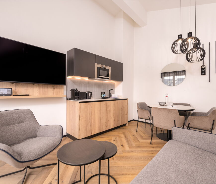 The Gast House | Superior Family Suite