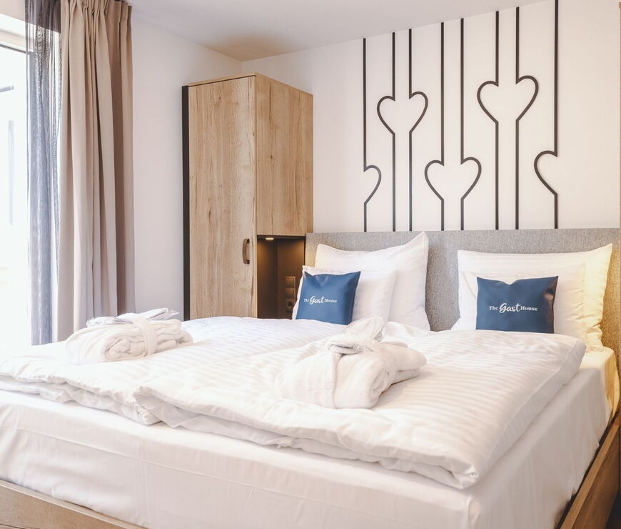 The Gast House Zell am See | 3 Bedroom Suite with Private Sauna