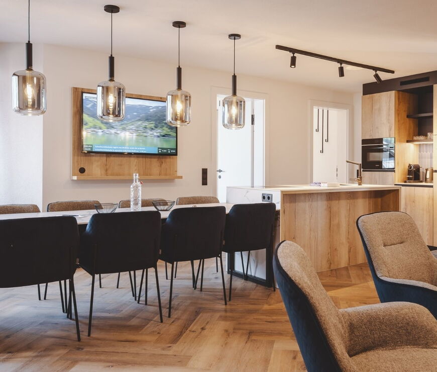 The Gast House Zell am See | 3 Bedroom Suite with Private Sauna