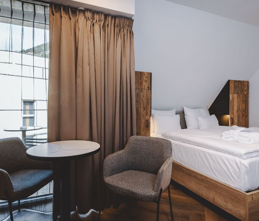 The Gast House Zell am See | 4 Bedroom Suite with Private Sauna