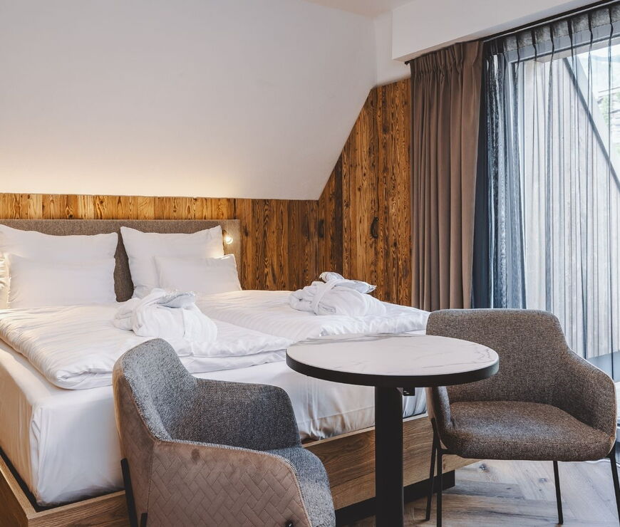 The Gast House Zell am See | 4 Bedroom Suite with Private Sauna